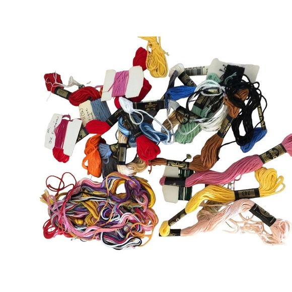 Hand Embroidery Floss Thread Lot Colorful Collection DMC & Other Vintage - Picture 2 of 4